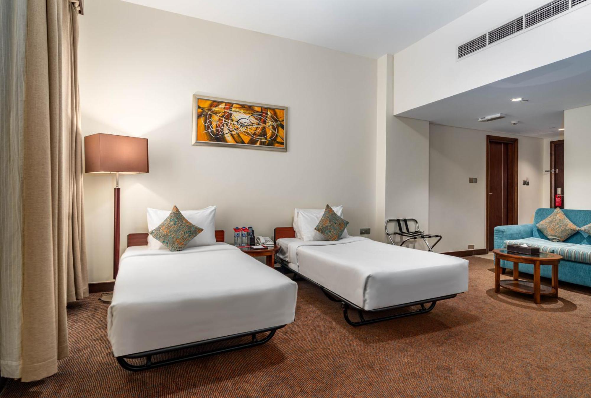 Twin Room Non-Smoking F&B